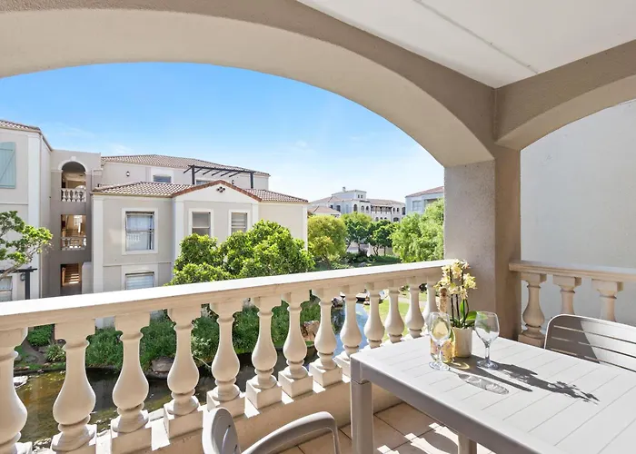 Bougain Villa Cb206